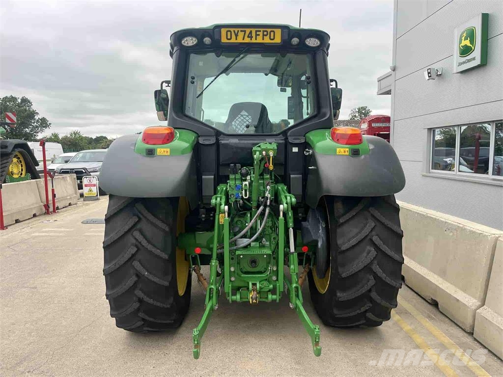 John Deere 6120M Traktoren
