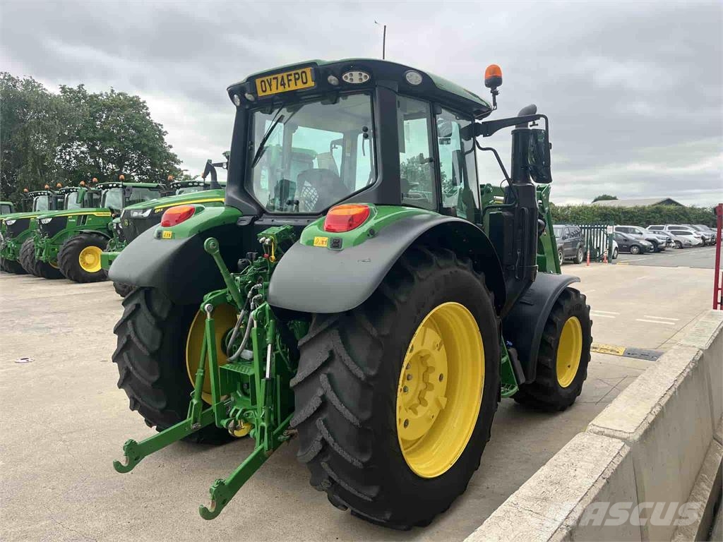 John Deere 6120M Traktoren