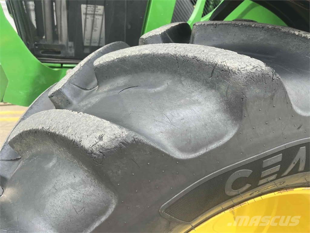 John Deere 6120M Traktoren