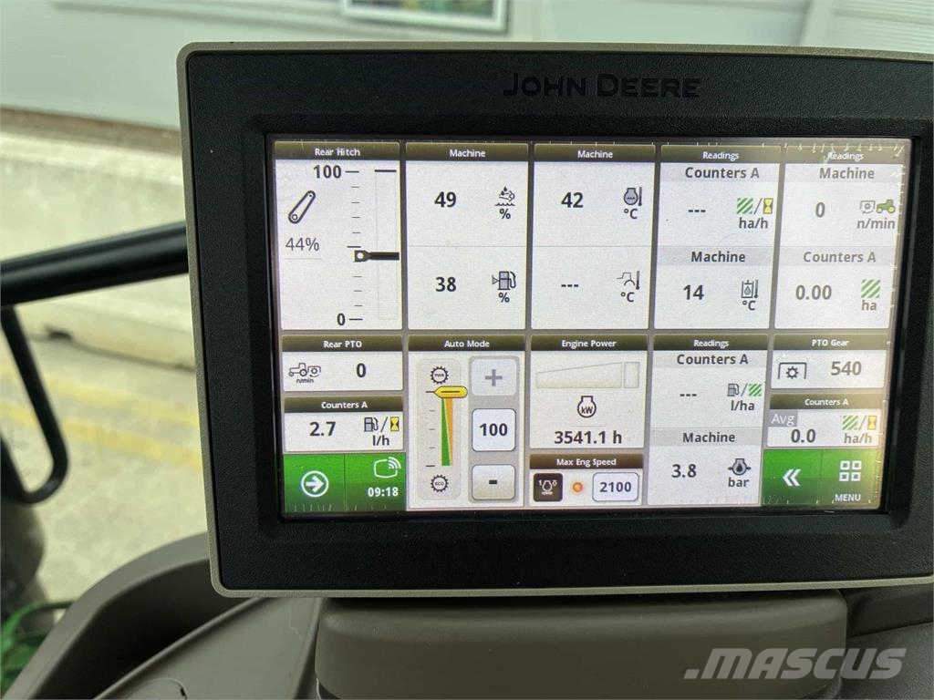 John Deere 6130R Traktori