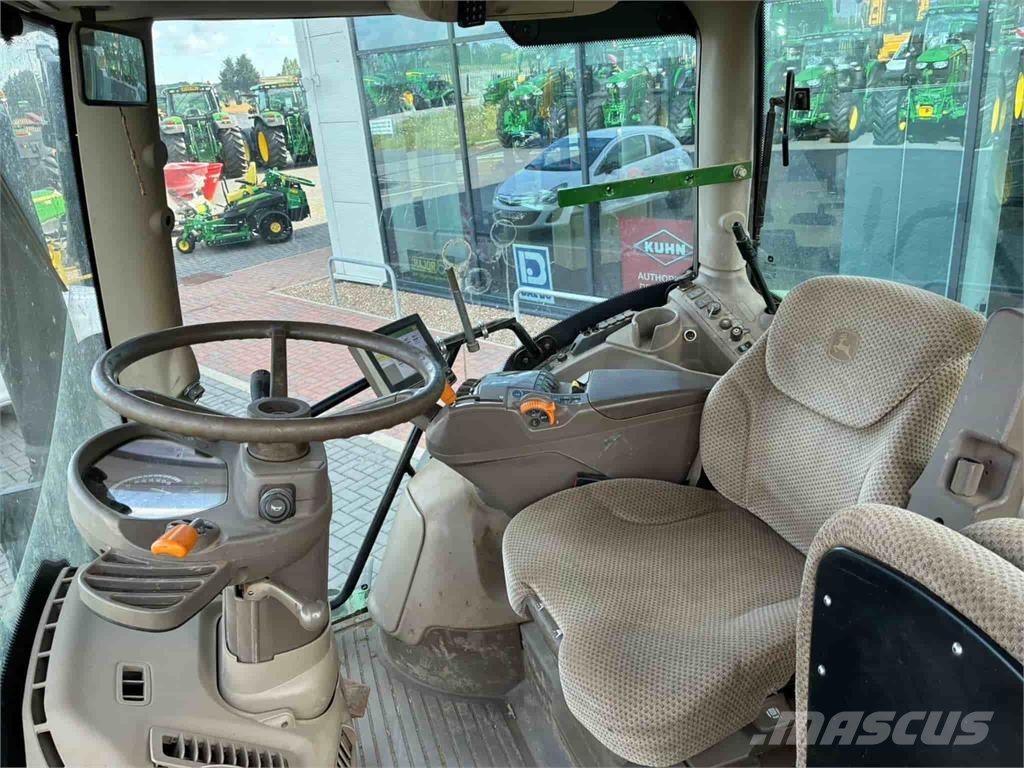 John Deere 6130R Traktorer