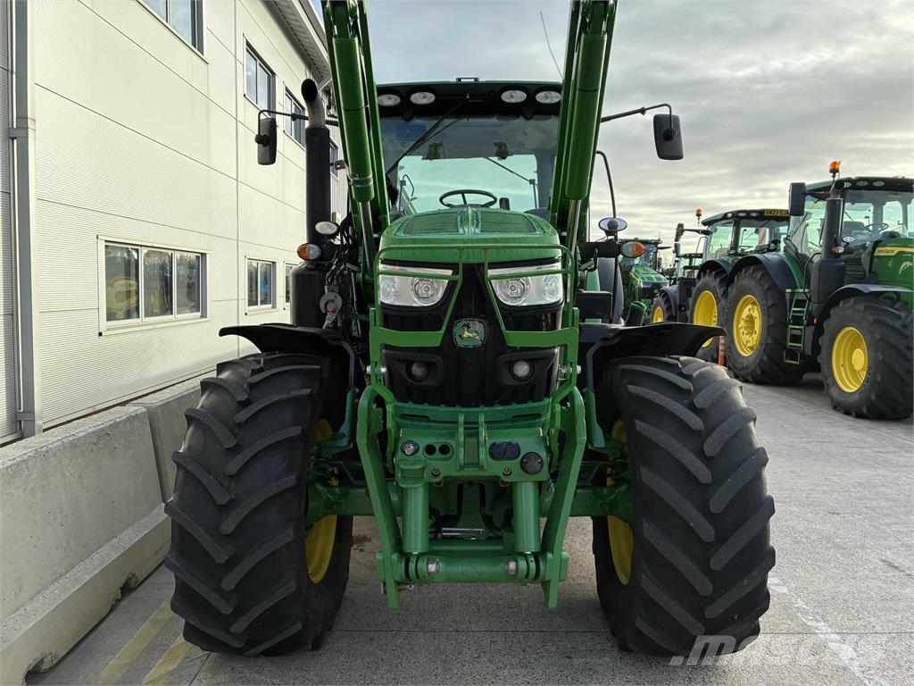 John Deere 6155R الجرارات