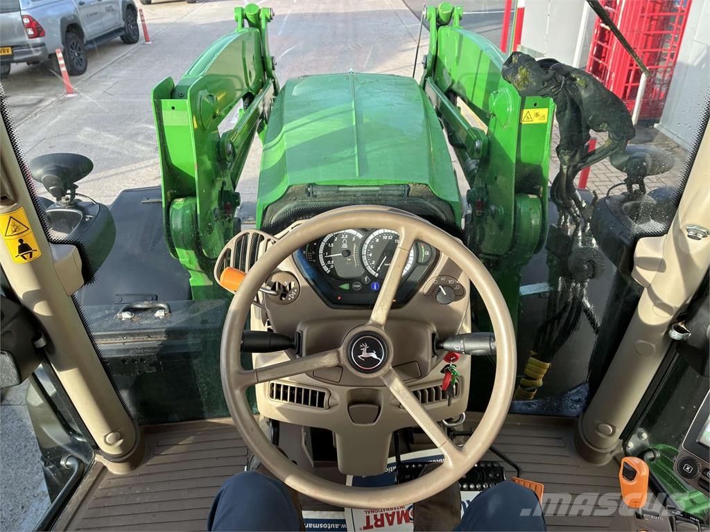 John Deere 6155R الجرارات