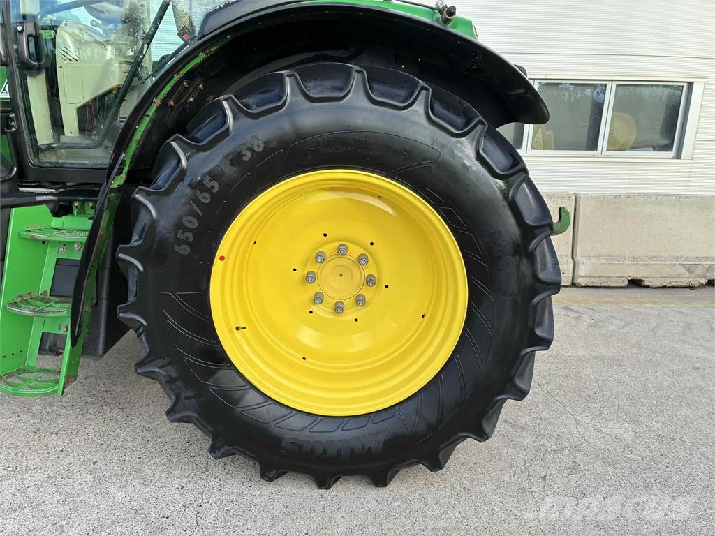 John Deere 6155R الجرارات
