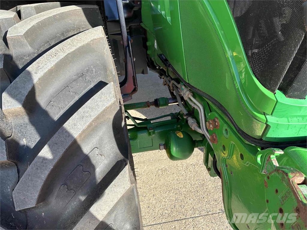 John Deere 6155R الجرارات