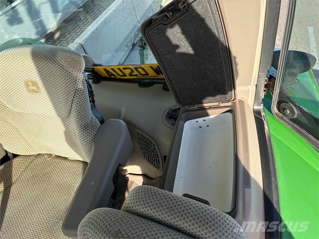 John Deere 6155R الجرارات