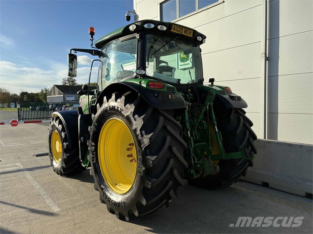 John Deere 6155R الجرارات