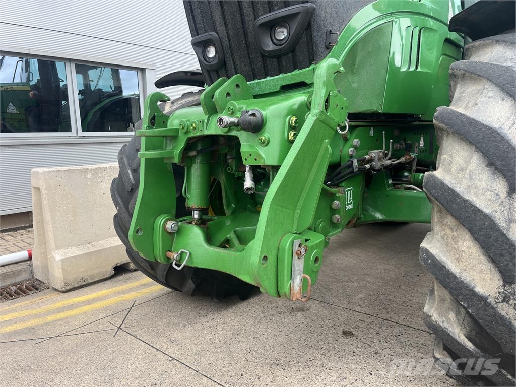 John Deere 6190R Traktory