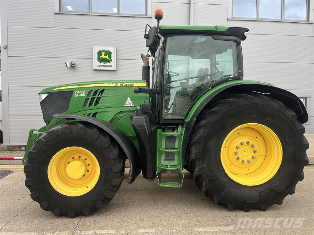 John Deere 6190R Traktory