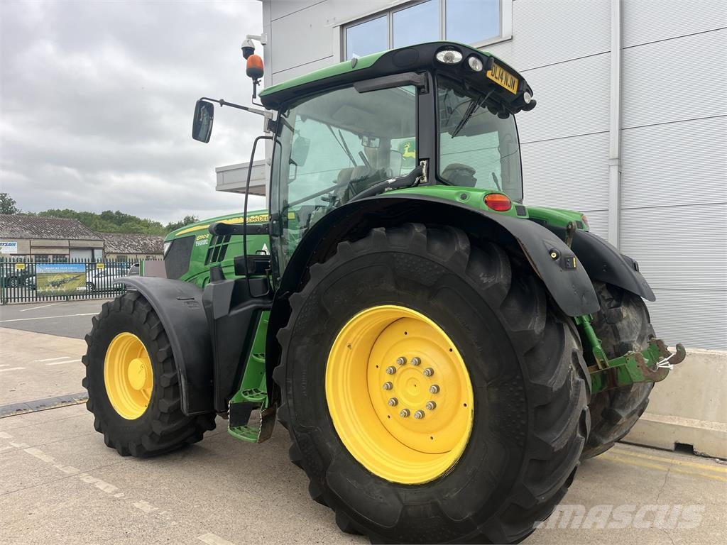 John Deere 6190R Traktory