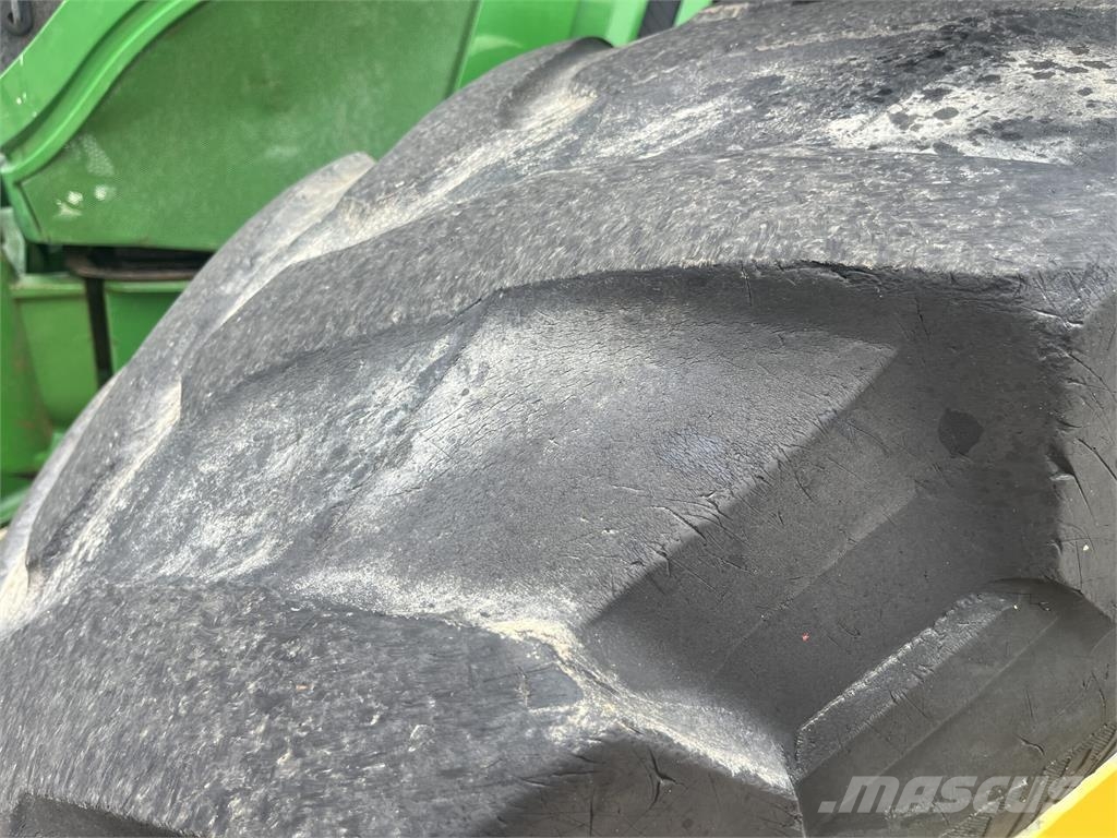 John Deere 6190R Traktory