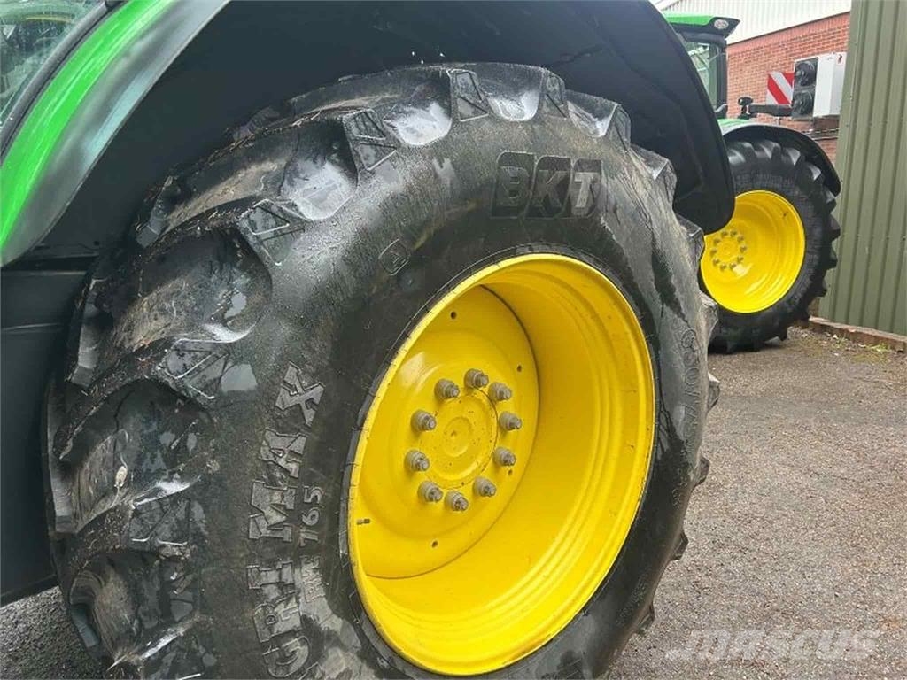 John Deere 6195R Трактори