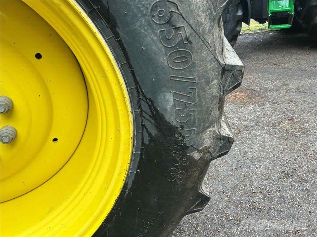 John Deere 6195R Трактори