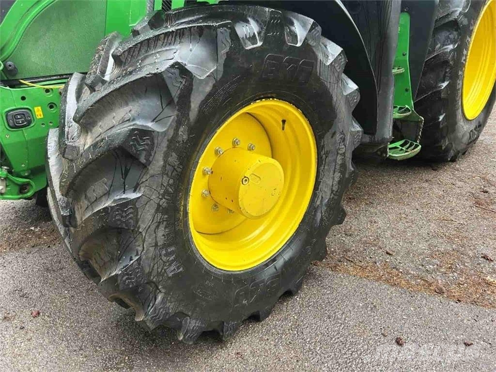 John Deere 6195R Трактори
