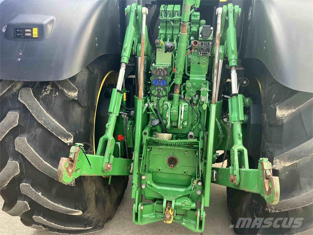 John Deere 6250R Traktoriai