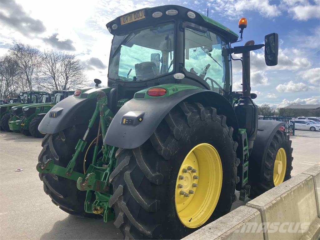 John Deere 6250R Traktoriai