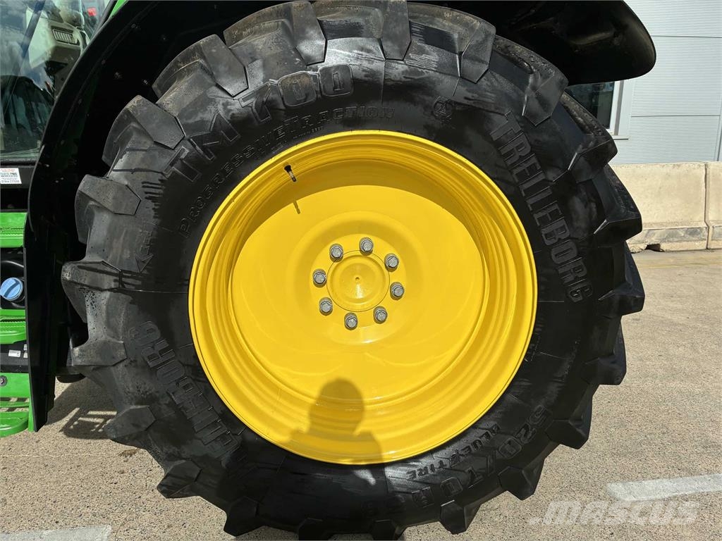 John Deere 6M 125 الجرارات
