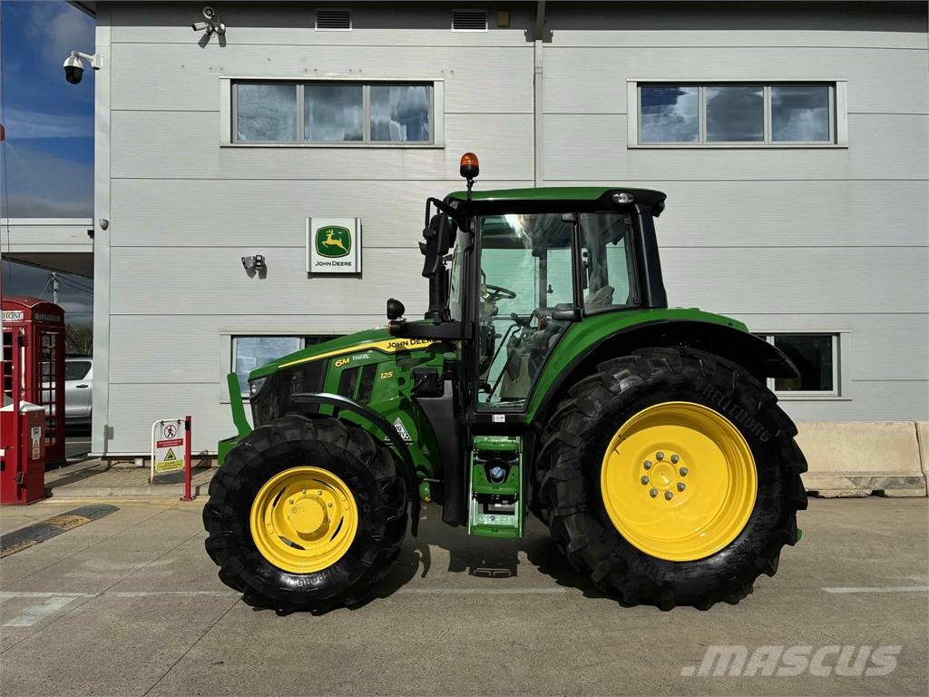 John Deere 6M 125 الجرارات