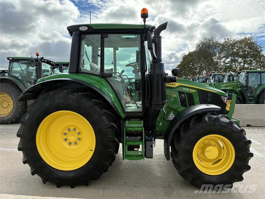 John Deere 6M 125 الجرارات