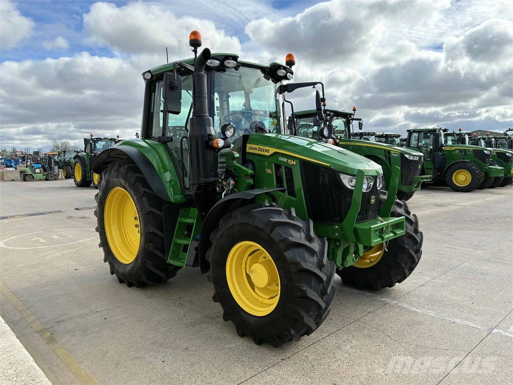 John Deere 6M 125 الجرارات