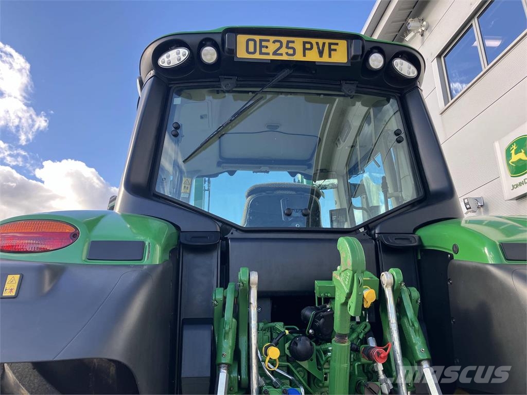 John Deere 6M 130 الجرارات