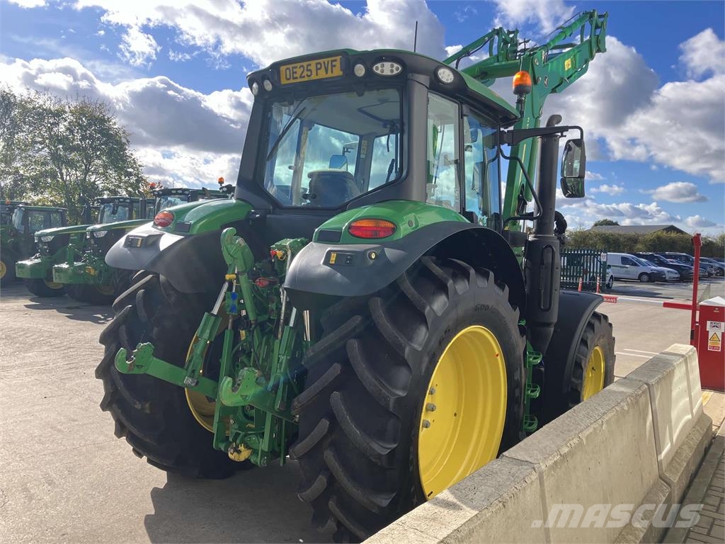 John Deere 6M 130 الجرارات
