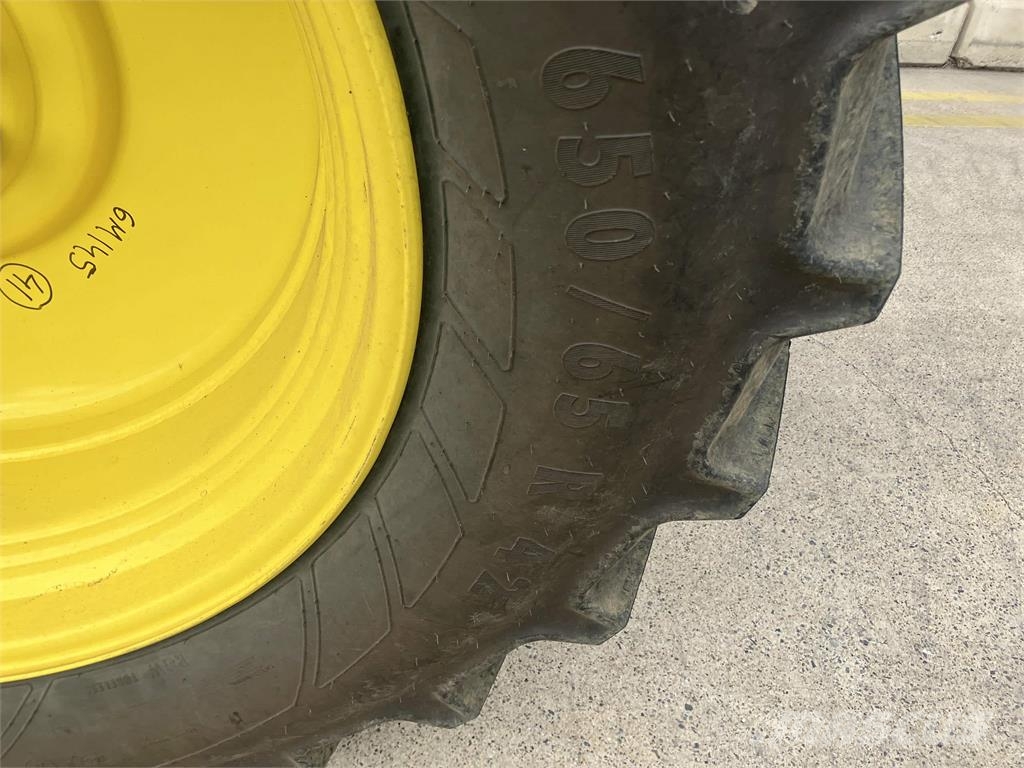 John Deere 6M 145 Tractors