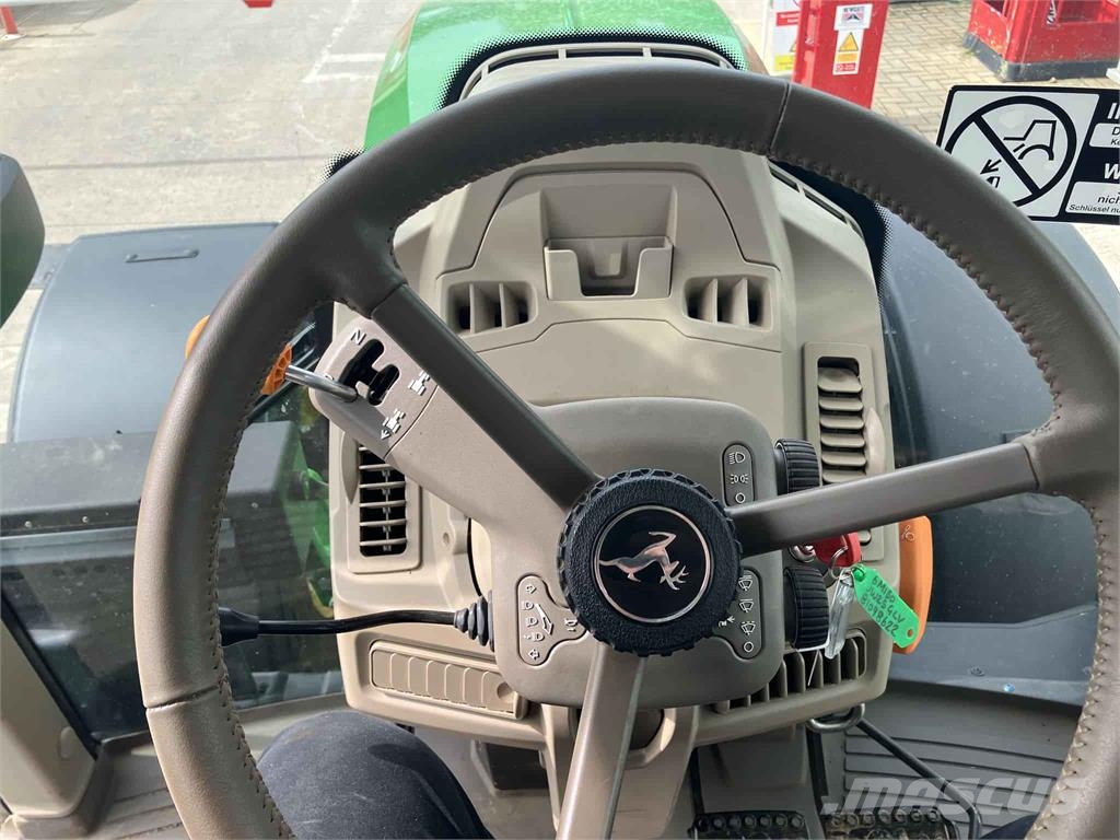 John Deere 6M 150 Трактори