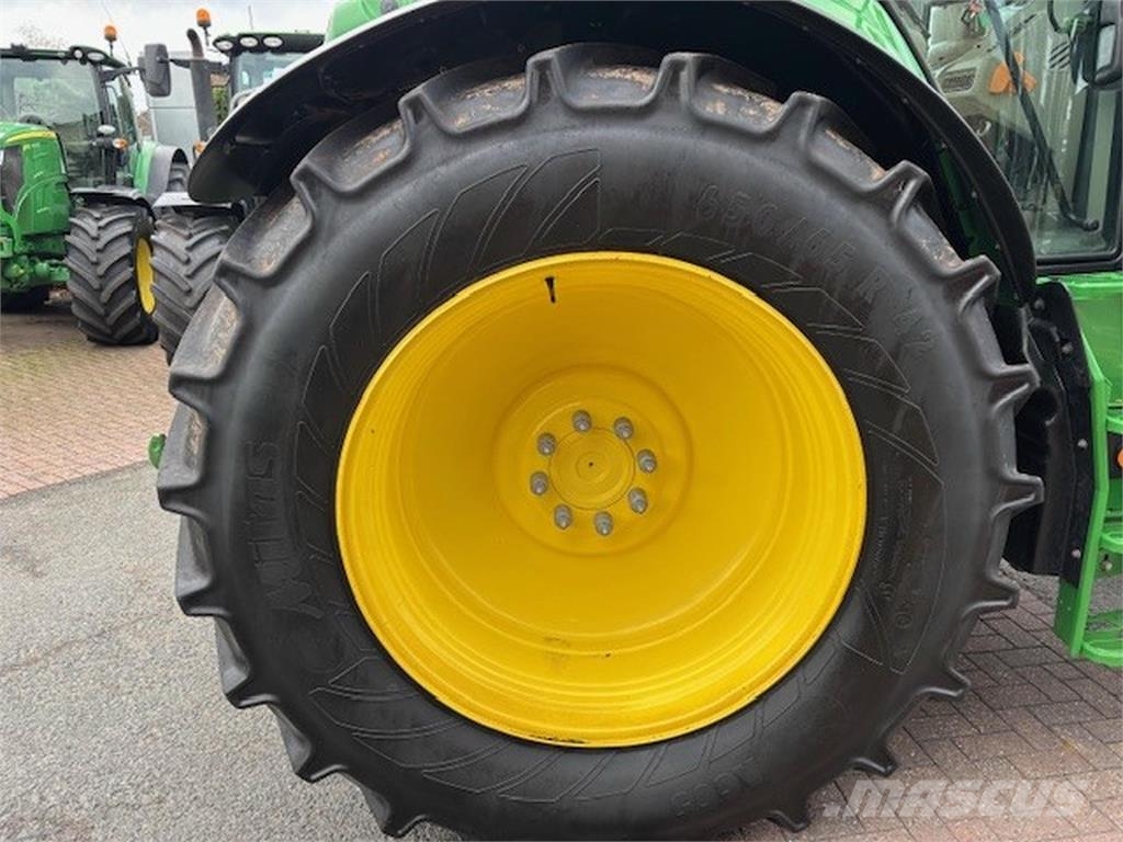 John Deere 6M 185 الجرارات