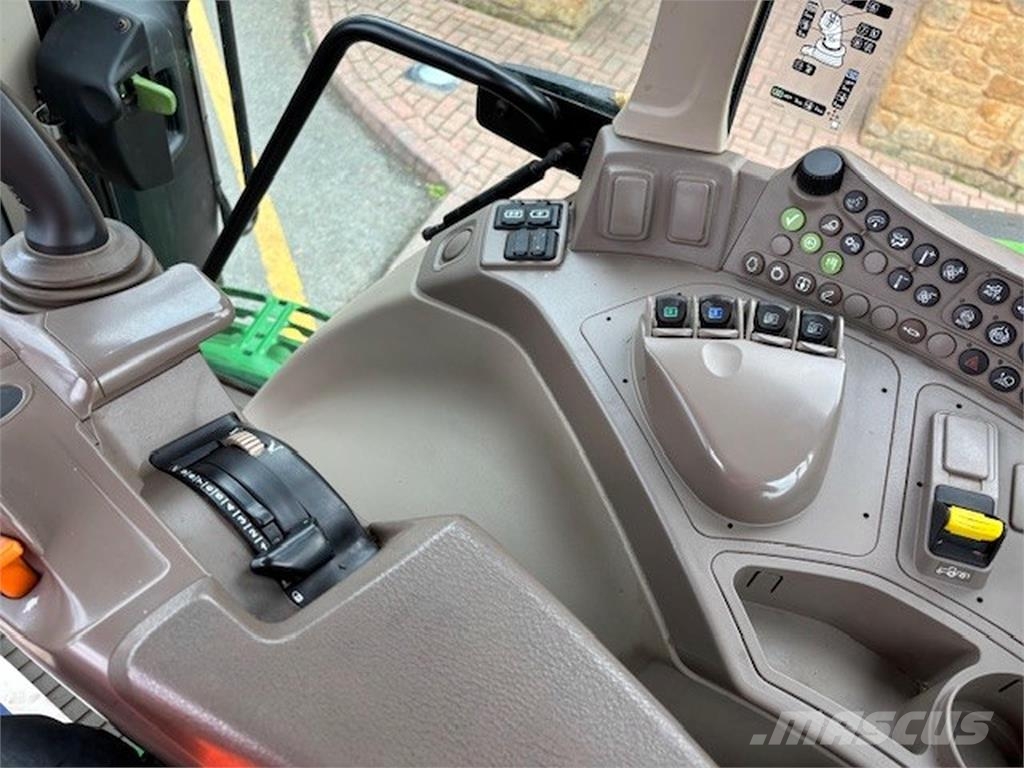 John Deere 6M 185 الجرارات