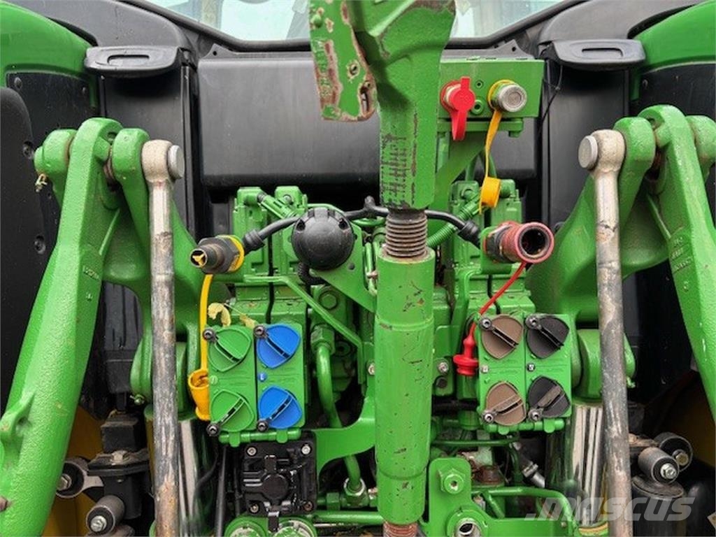 John Deere 6M 185 الجرارات