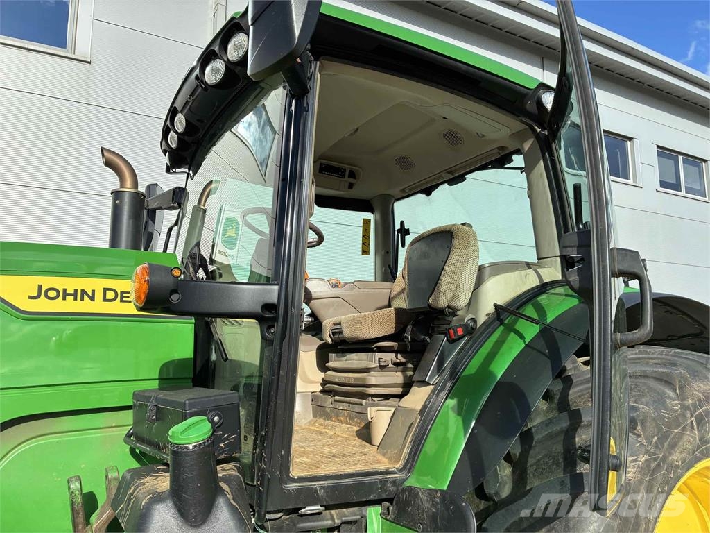 John Deere 6R 145 الجرارات