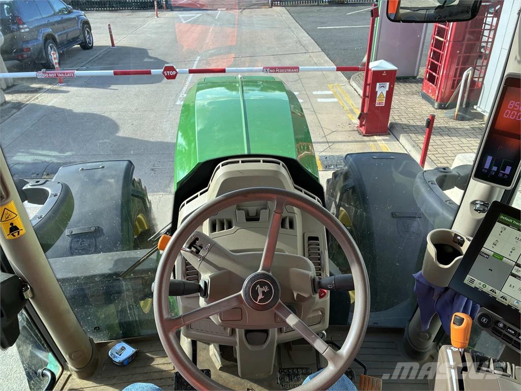 John Deere 6R 145 الجرارات