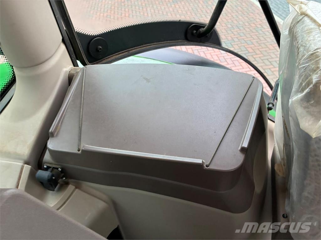 John Deere 6R 185 الجرارات