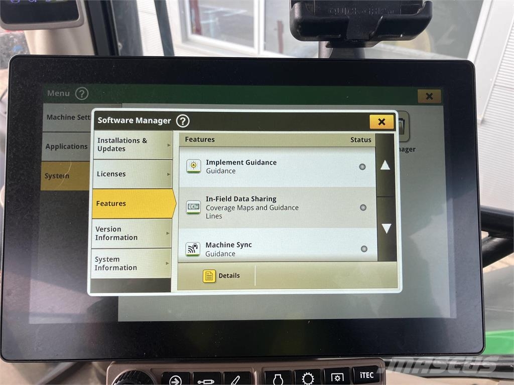 John Deere 6R 215 Tractors