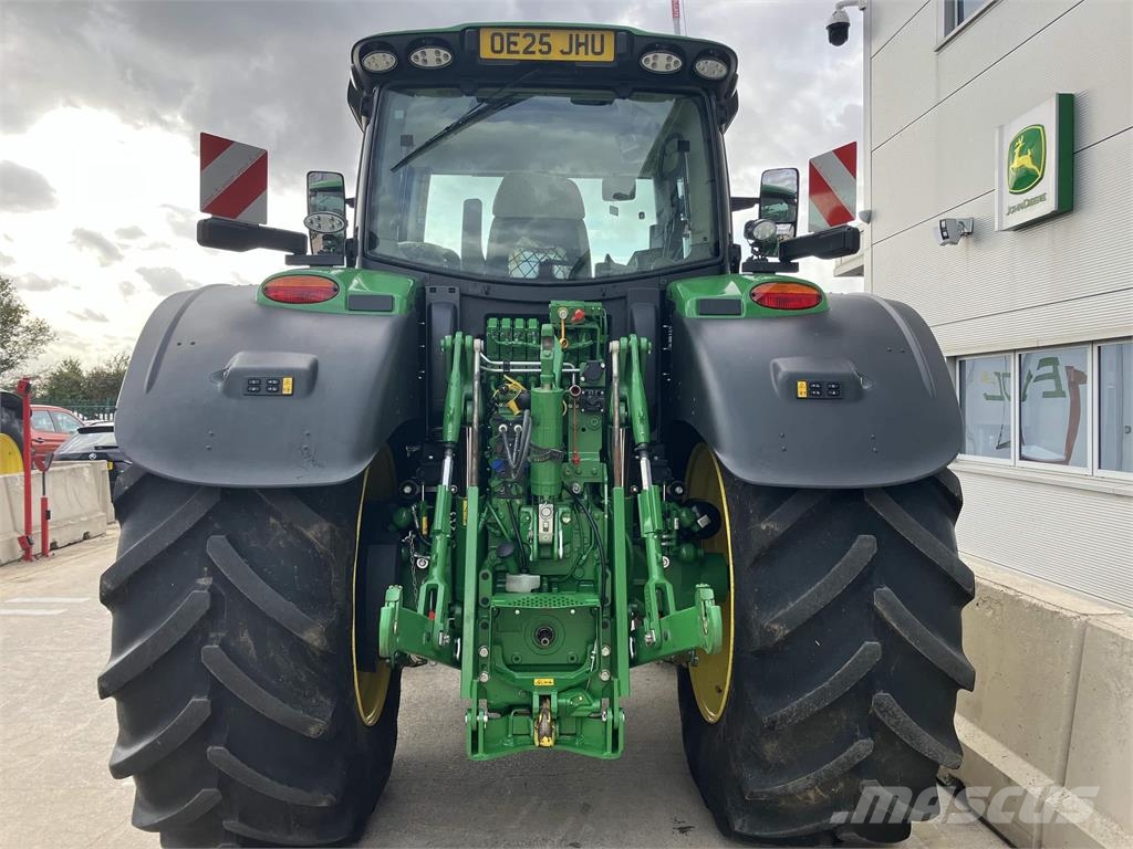 John Deere 6R 215 Tractors