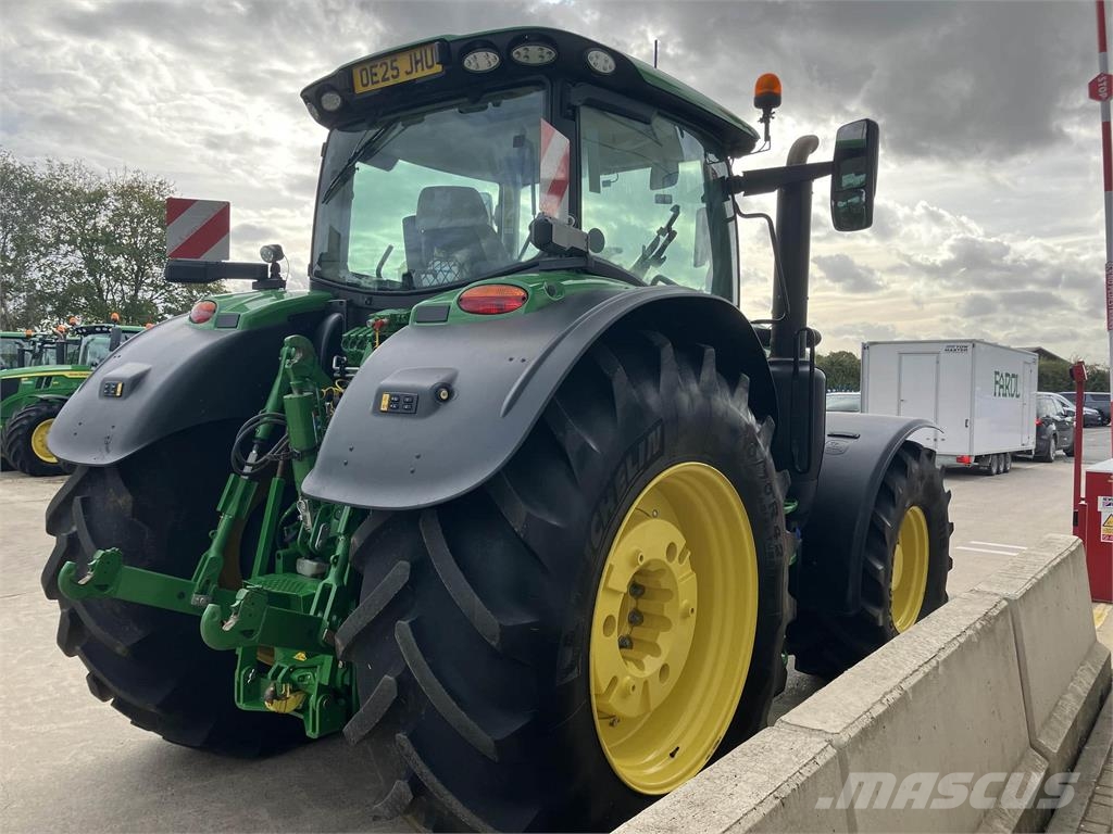 John Deere 6R 215 Tractors