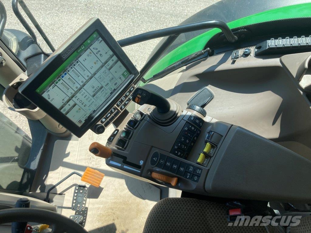 John Deere 6R 215 Traktori