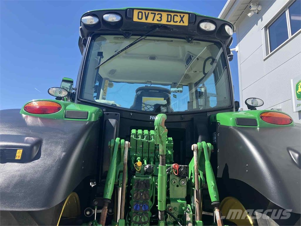 John Deere 6R 215 Traktori
