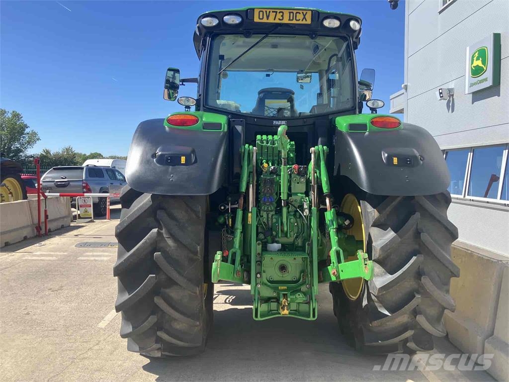 John Deere 6R 215 Traktori