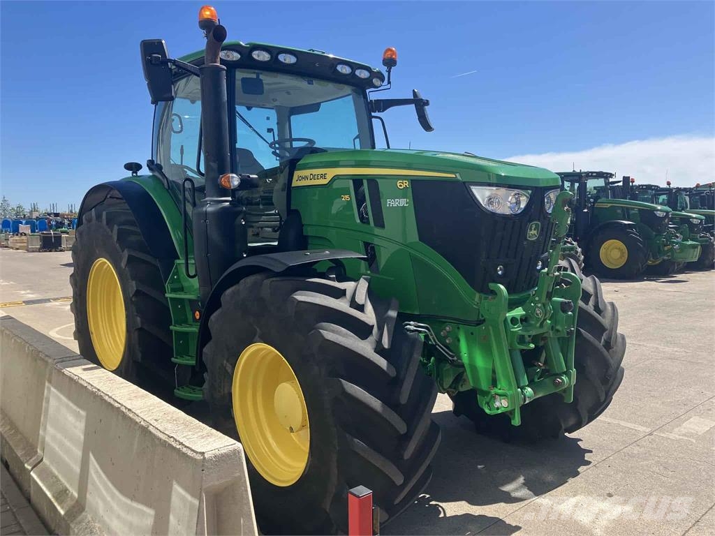 John Deere 6R 215 Traktori