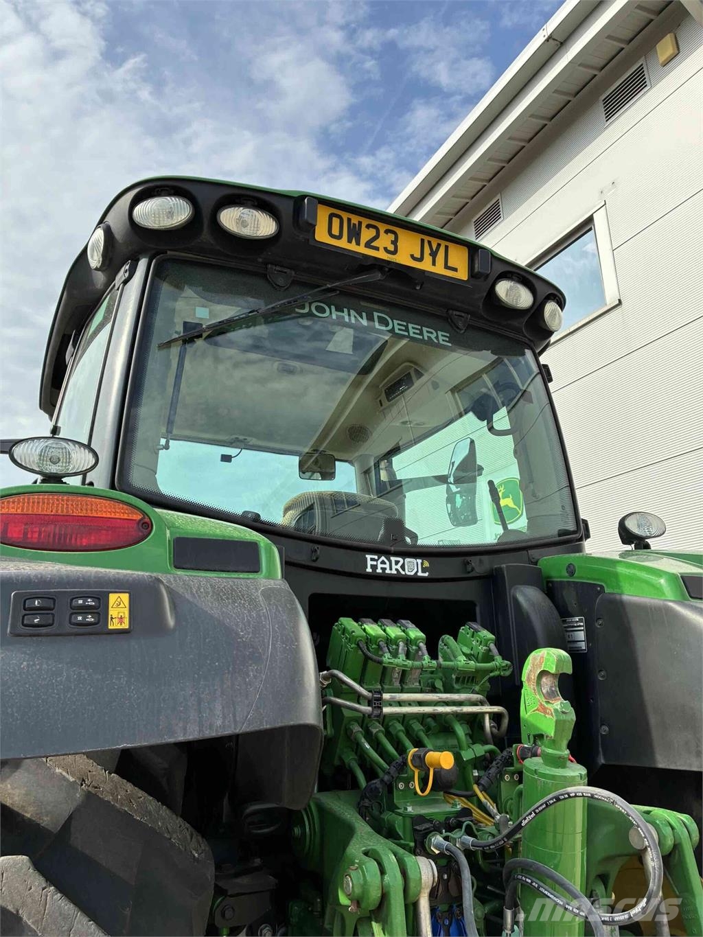 John Deere 6R 215 Tractors