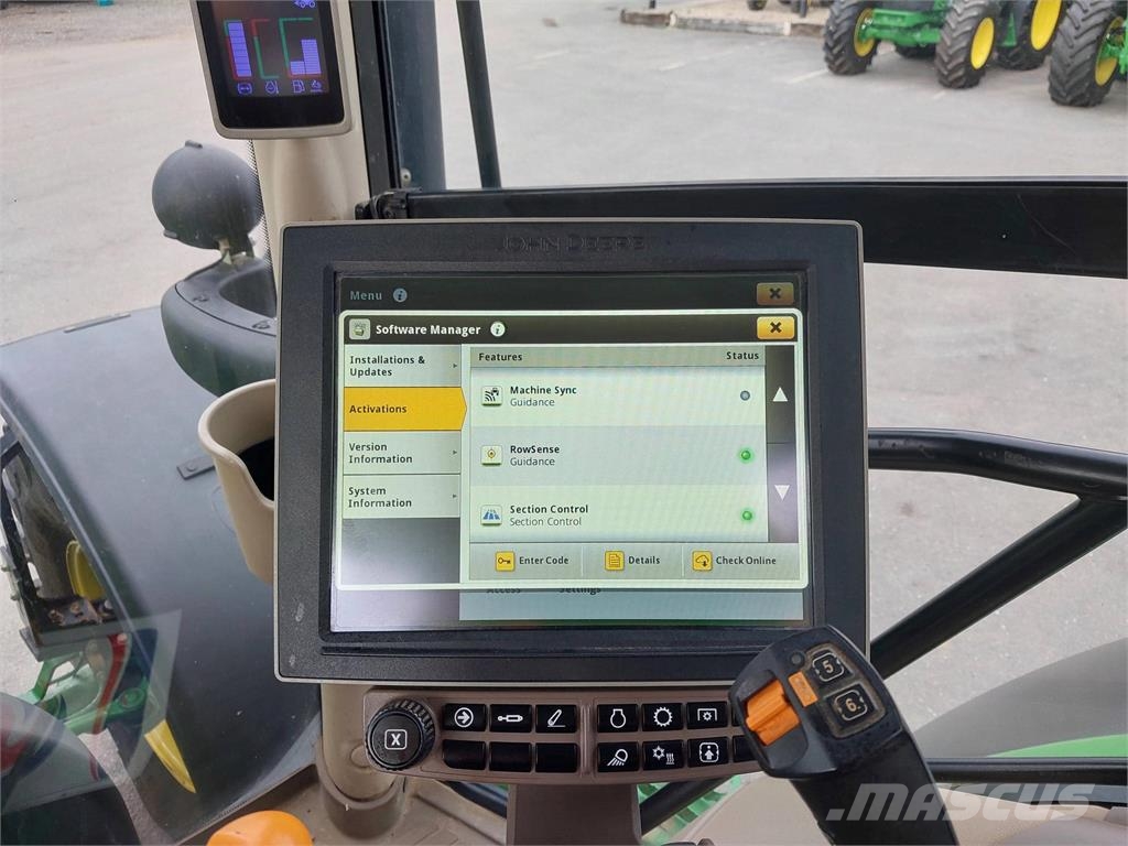 John Deere 6R 215 Tractors