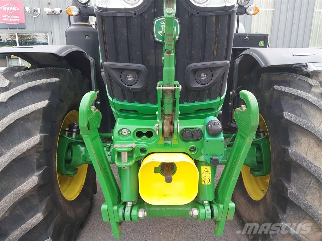 John Deere 6R 215 Tractors