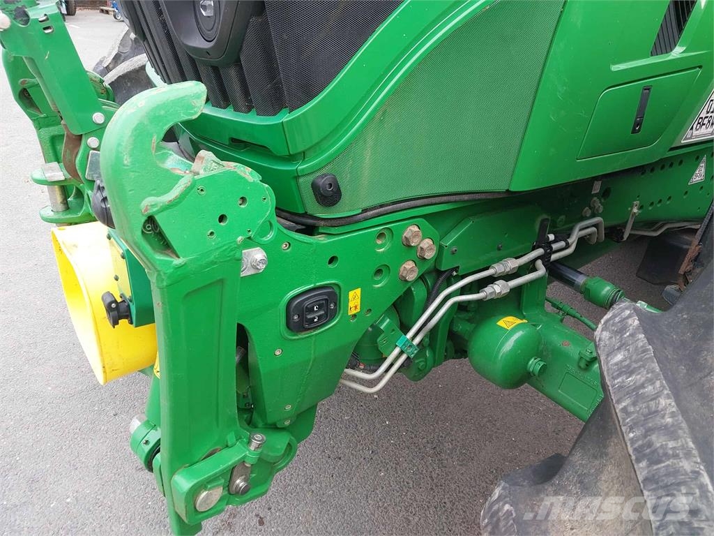 John Deere 6R 215 Tractors