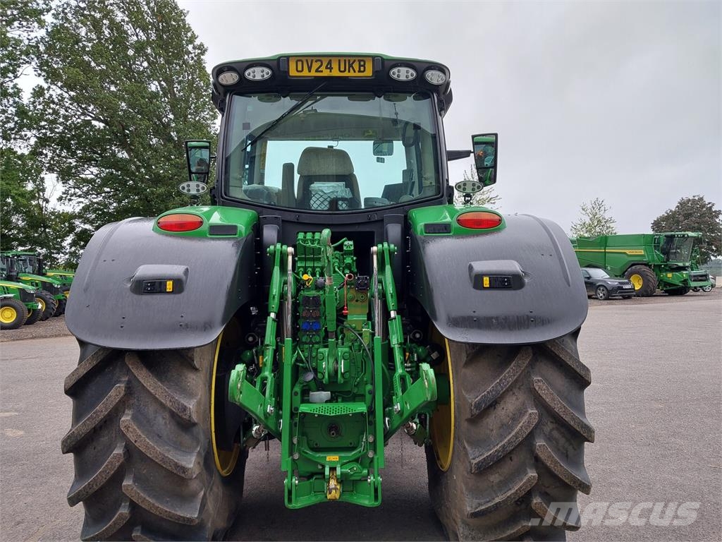 John Deere 6R 215 Traktori