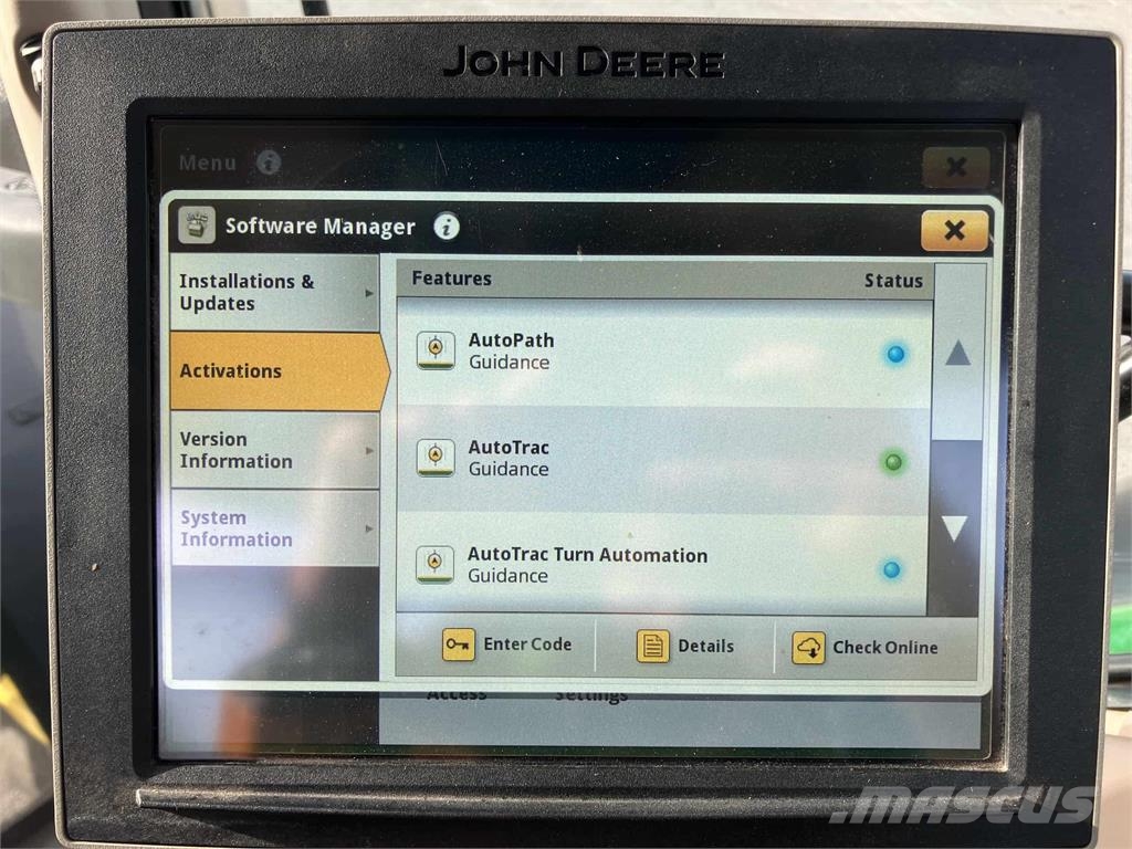 John Deere 6R 215 الجرارات