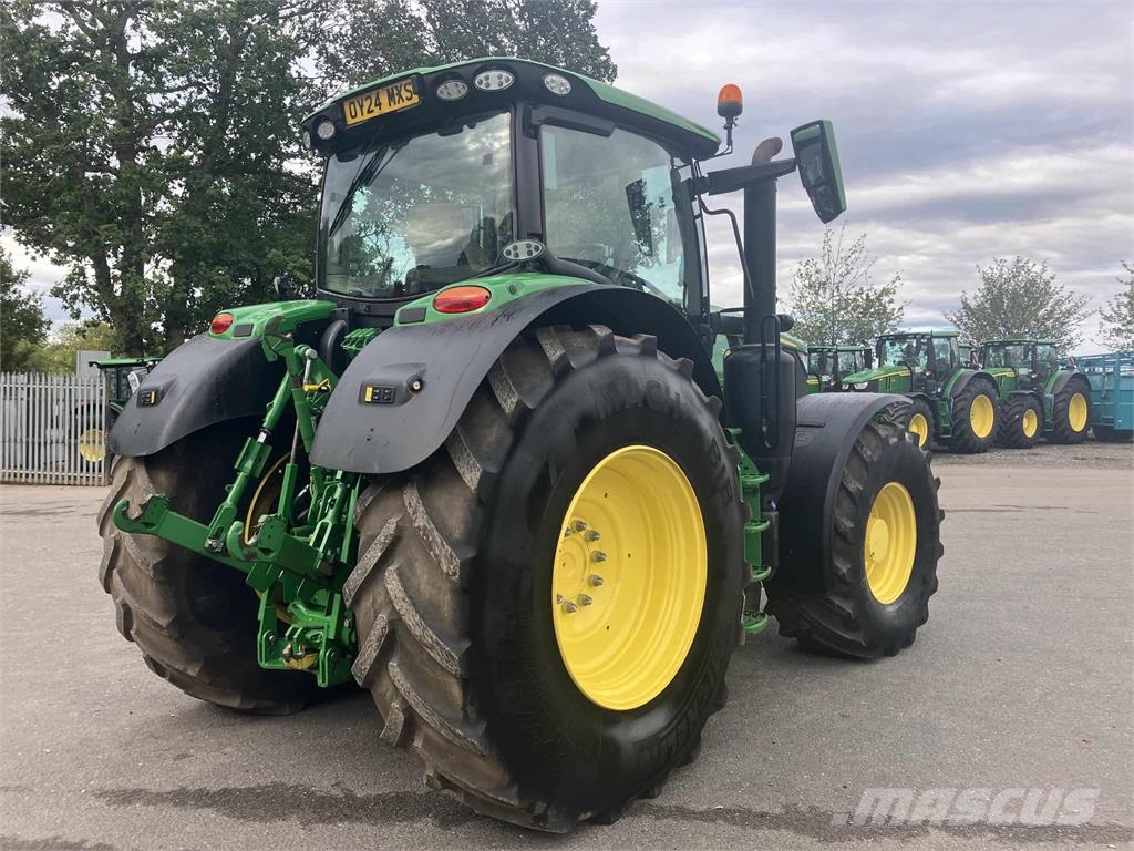 John Deere 6R 215 Трактори