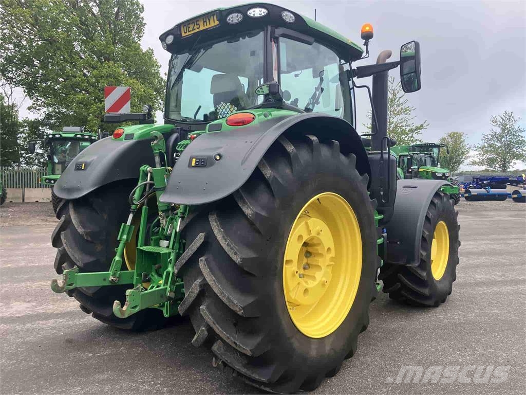 John Deere 6R 215 Traktorid