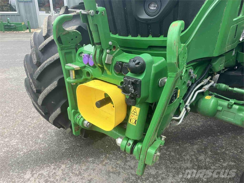 John Deere 6R 215 Traktorid